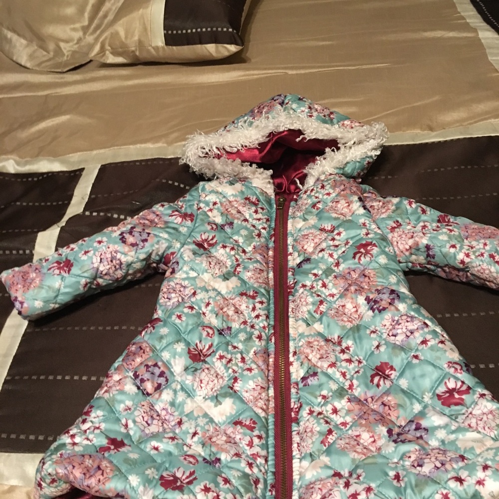 Beautiful Kids Jacket - Picture 2 of 4
